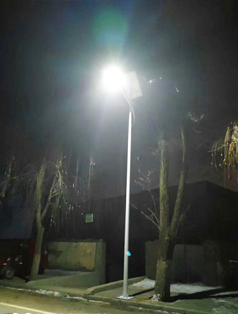 积石山县阜康太阳能路灯项目