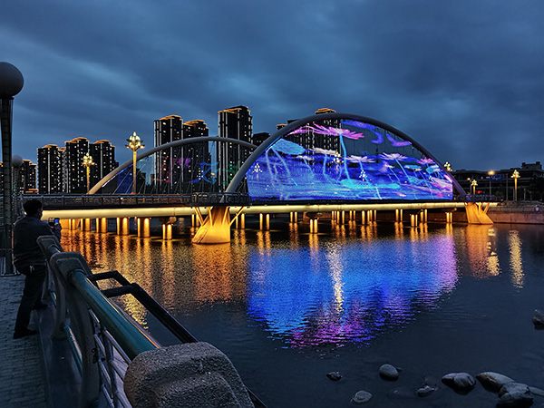 1742970194152440.jpg 阜康河道亮化.jpg